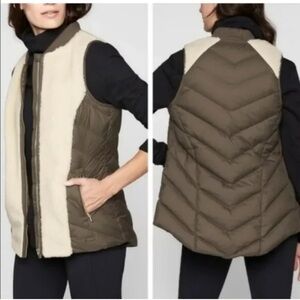 Athleta Black and Cream Vest